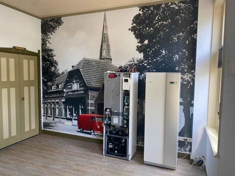 Onze presentatieruimte in opbouw